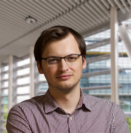 alex-aliper_headshot_cut_r1