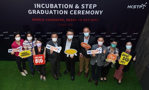 HKSTP hosted the incubation graduation ceremony where HKSTP senior management joined 165 startups in celebrating their milestone moment in the entrepreneurial journey:  Dr. Sunny Chai, BBS, Chairman, HKSTP (middle) Mr Albert Wong, CEO, HKSTP (fourth from left) Ms Jojo Cheung, Chief Marketing Officer, HKSTP (third from left) Mr Eugene Hsia, Chief Corporate Development Officer, HKSTP (fourth from right) Mr Aldous Mak, Chief Financial Officer, HKSTP (third from right)