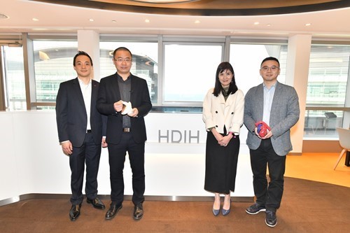 (From left) George Tee, CTO, HKSTP; You-chong Tu, CEO, Marvoto Intelligent Technology; Dr Carrie Ling, Senior Manager, BioMedical Technology Cluster (Medical Device), HKSTP; and Louis Sze, CEO, Persona Surgical Modelling. The senior executives unveiled the new Healthcare Devices Innovation Hub at the MakeITHongKong 3-2-1 Go! Open Day. The Hub will offer shared facilities and business development guidance for accelerating healthcare devices product development – from prototype testing to clinical evaluation.